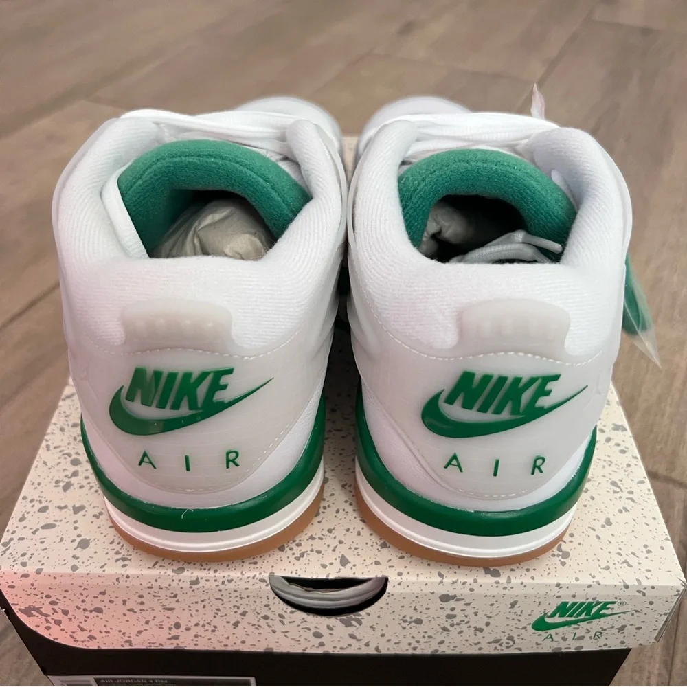 Air Jordan 4 RM